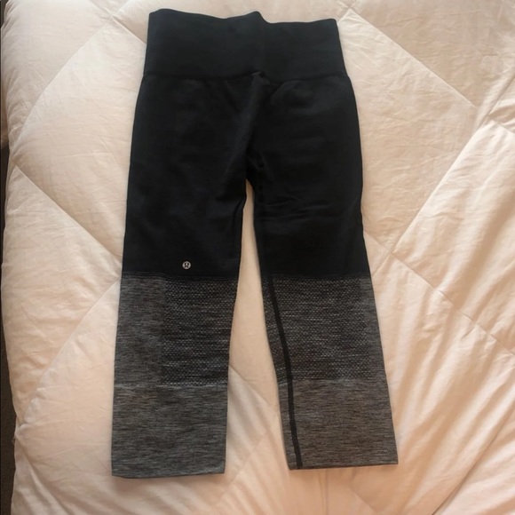 lululemon crop leggings size 4 - Picture 1 of 2